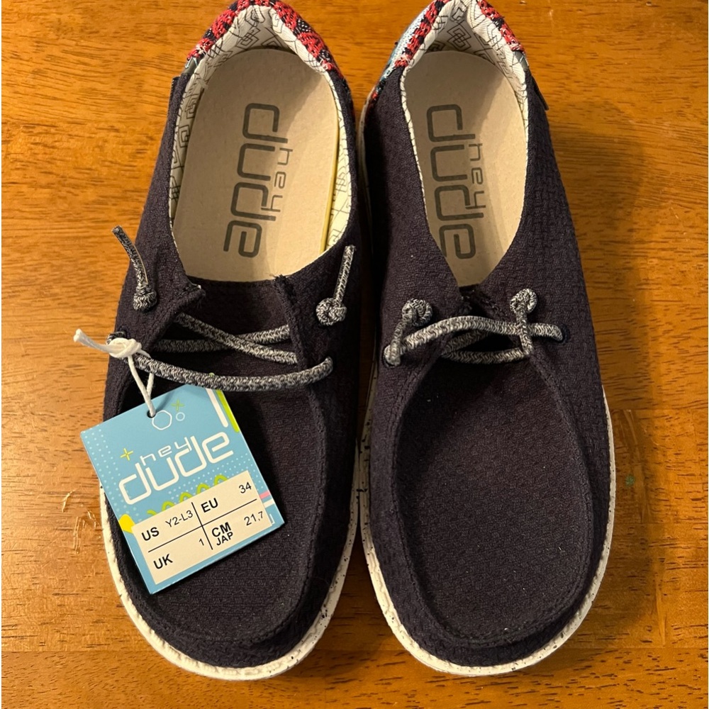 Hey Dude - NWT - Wendy Youth Aztec Tribe - Y2-L3
